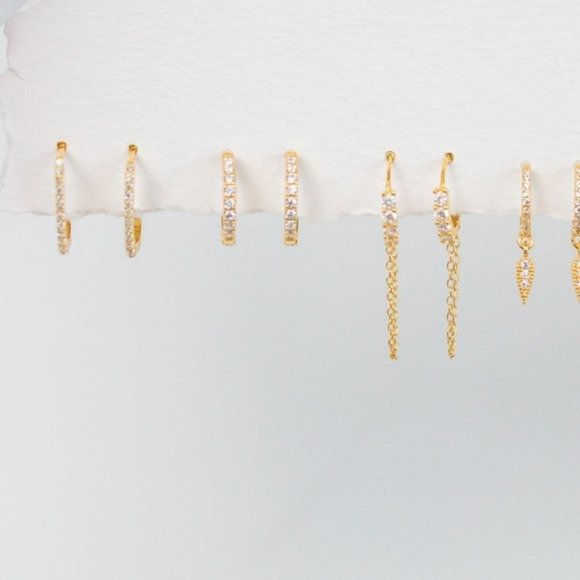 Perfect Huggies Dainty Pave Huggies High Quality gold Huggies Cubic Zirconia - Picture 6 of 14